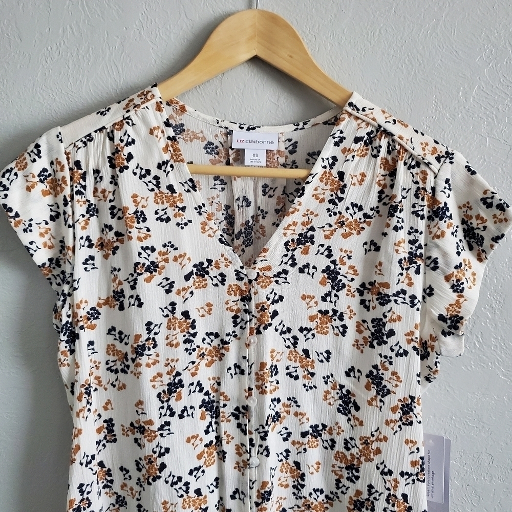 Liz Claiborne Womens White Multicolor Floral Cap Sleeve Button Blouse Sz XS NWT - Picture 2 of 6